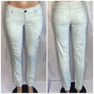 🔵 Decree Super Skinny Low Rise Distressed Bleached Wash Jeans Size 9 (#71)